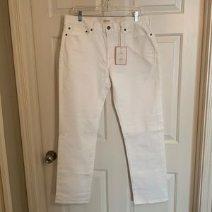 White Dockers Jeans. W36 L32, slim fit. New, never worn.